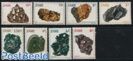 Minerals 8v