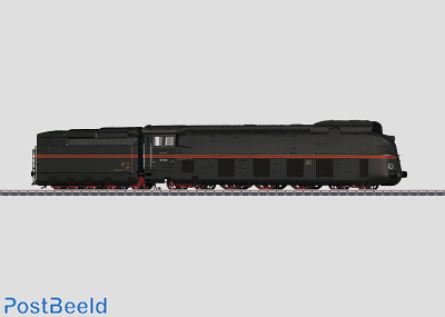 Steamlined steam locomotive BR 05